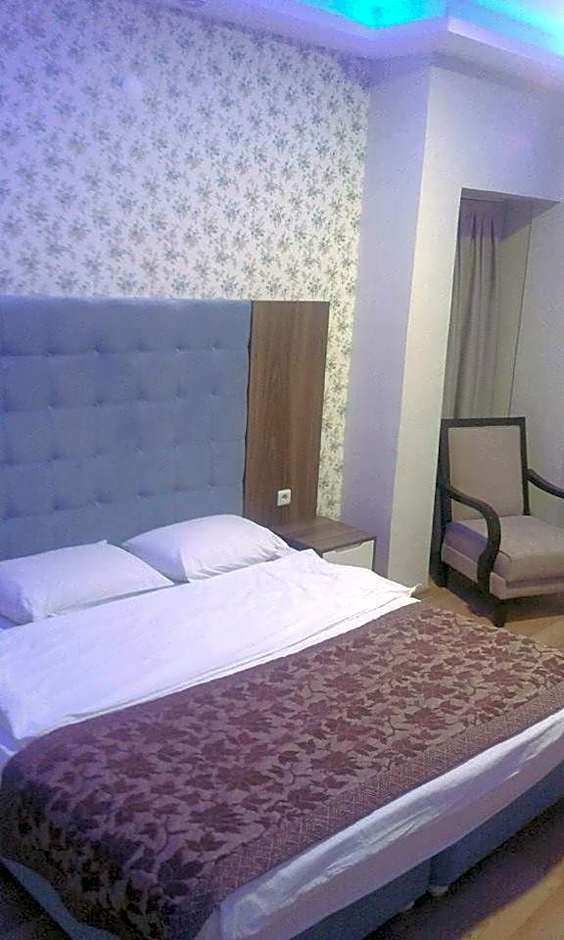 Antikhan Hotel