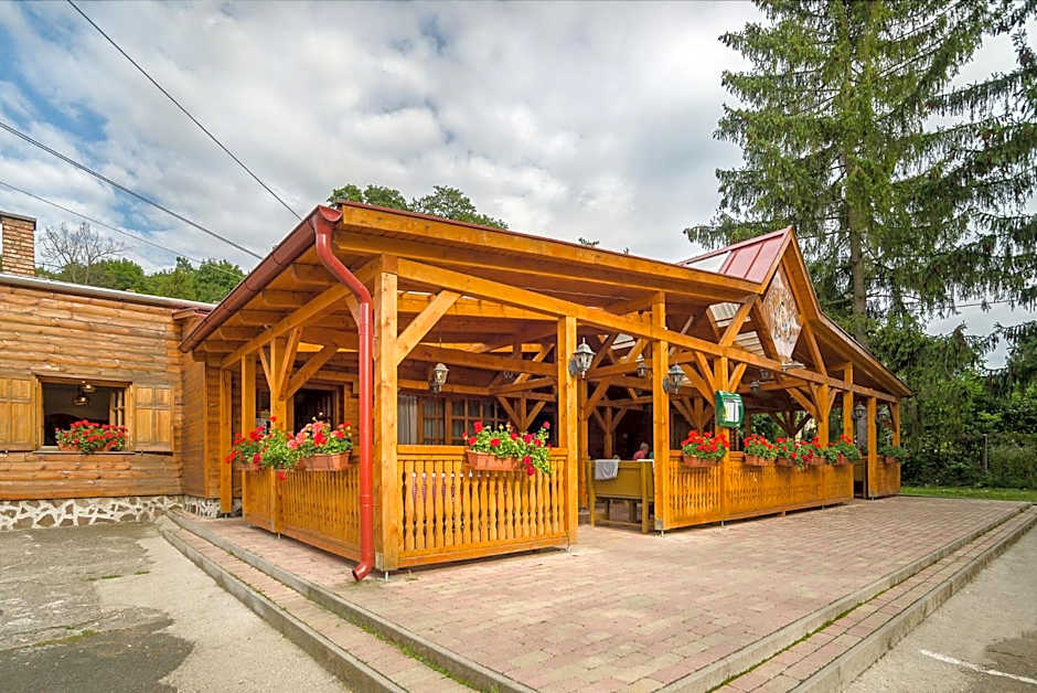 Lipicai Hotel és Étterem