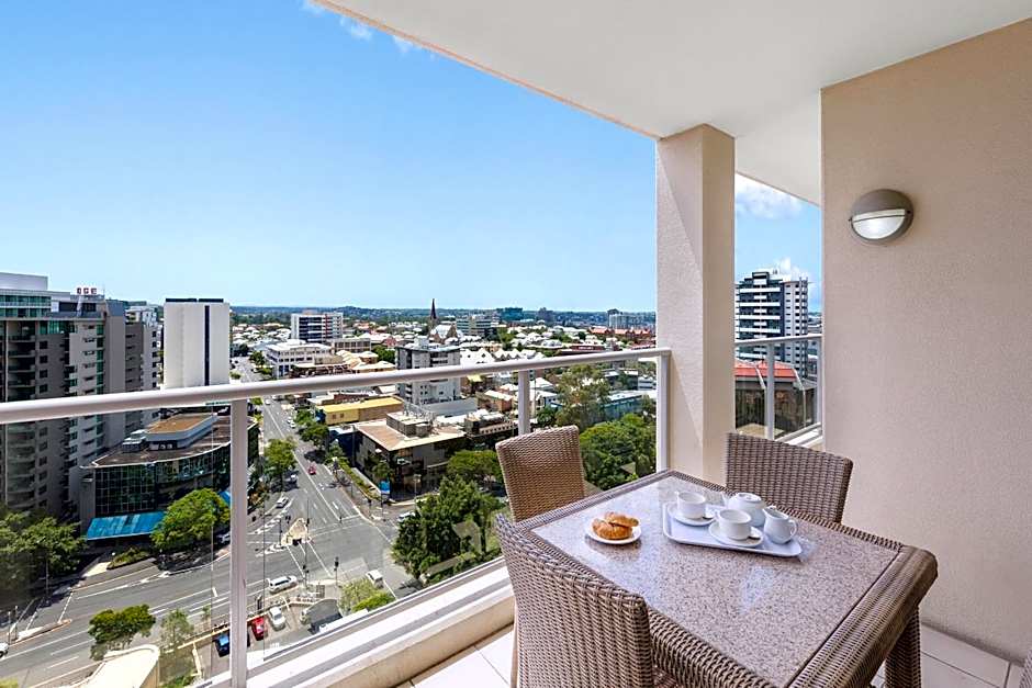 Oaks Brisbane Lexicon Suites
