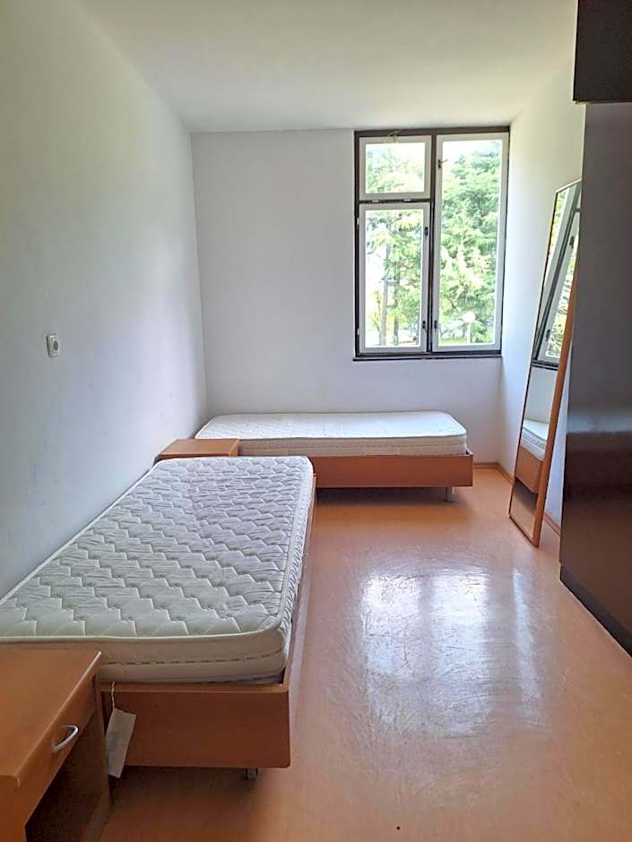 Youth Hostel Pinesta