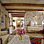 Maccan Cave Hotel