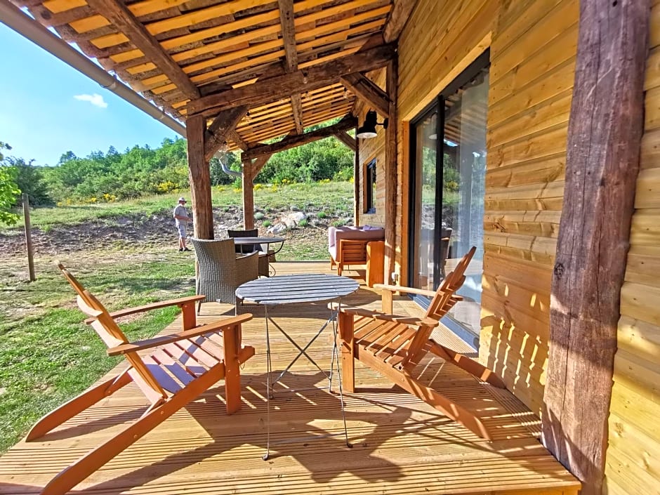 La Peyregoune, logement en pleine nature et table d'hôtes