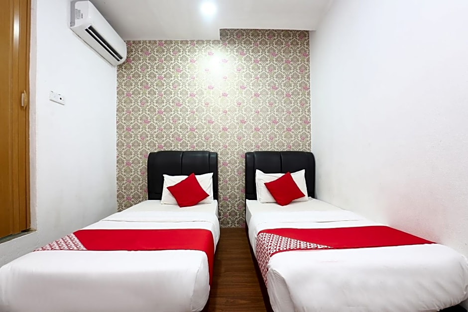 OYO 717 Mr J Hotel Wakaf Che Yeh 2
