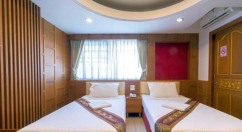 Gusto Pratunam Hotel