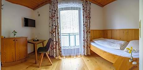 Budget Single Room