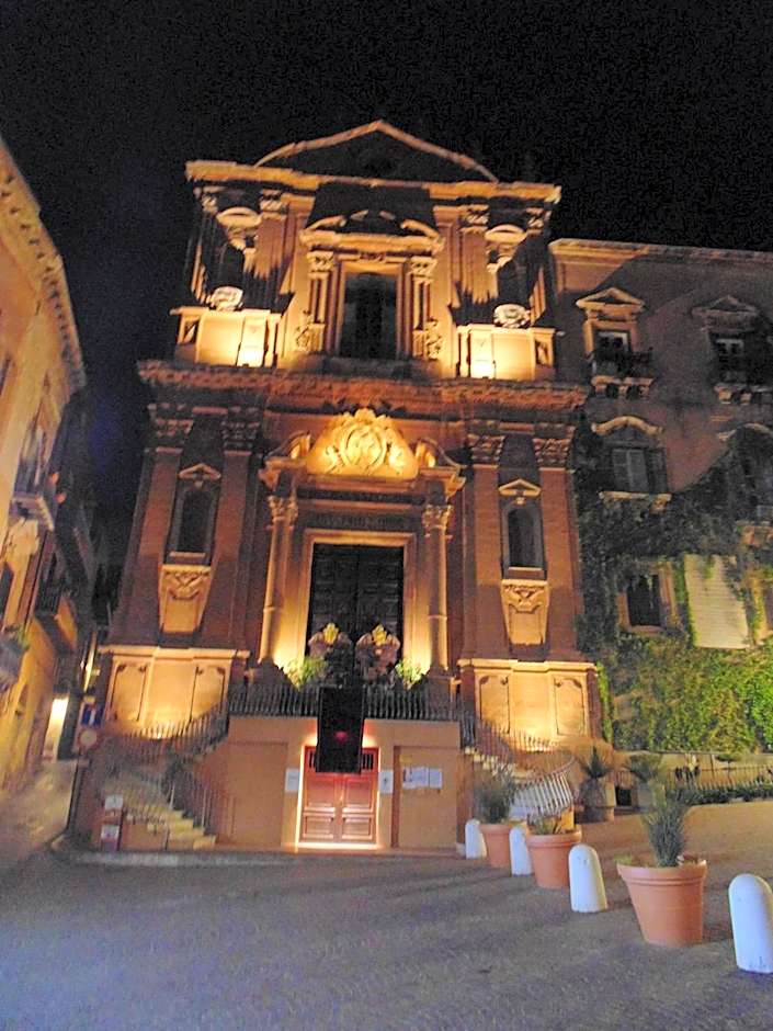 Aljama - Downtown B&B