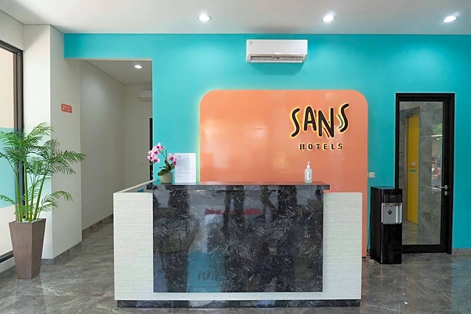 Sans Hotel Rajawali Surabaya by RedDoorz