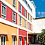 Front One Hotel Purwodadi