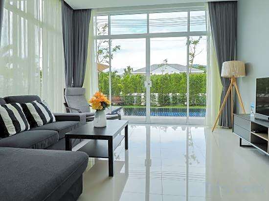 Chaum Haus Pool Villas