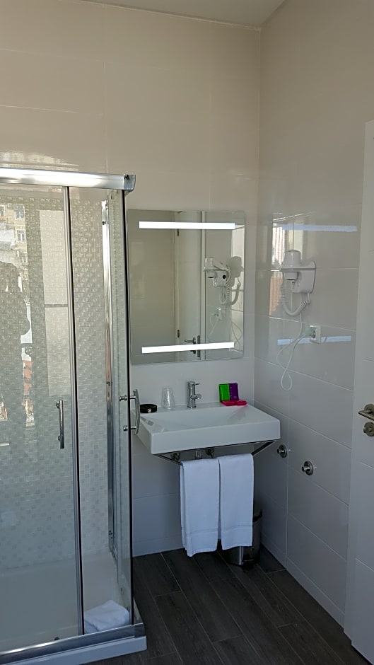 Grande Pensao Residencial Alcobia