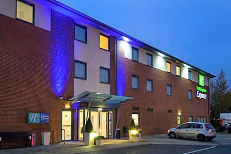 Holiday Inn Express Bedford By IHG