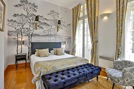 Apartment with Terrace (Ground Floor)