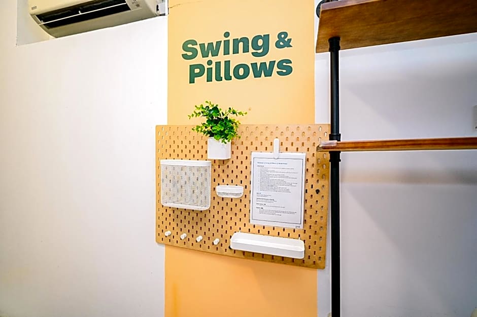 Swing & Pillows @ Beach Street