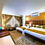 Town Season Hotel