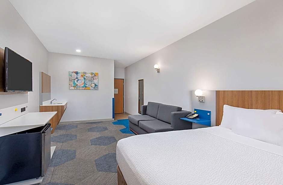 Microtel Inn & Suites By Wyndham Opelika