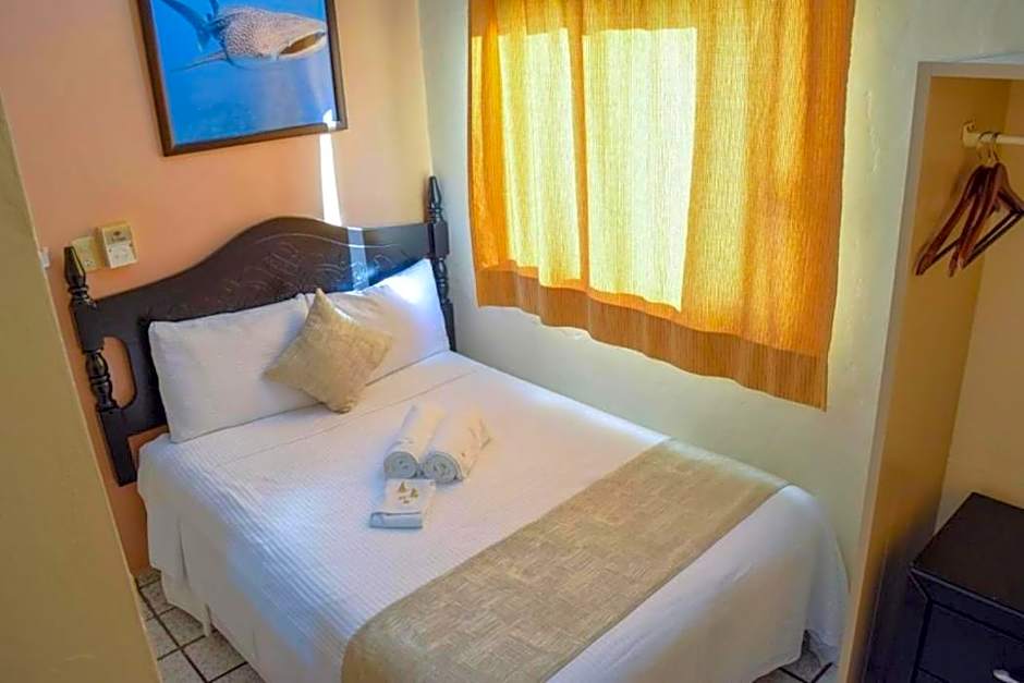 Hotel Bucaneros
