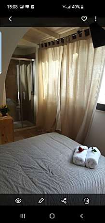 Deluxe Double Room with Shower