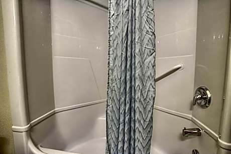 Deluxe King Room - Non-Smoking