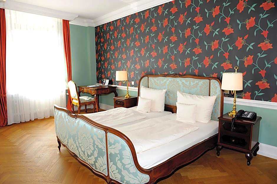 HELIOPARK Bad Hotel Zum Hirsch