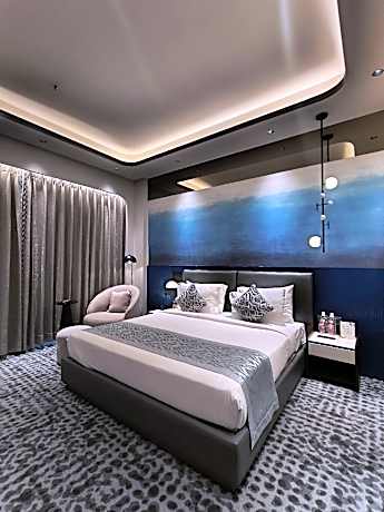 Premium Suite