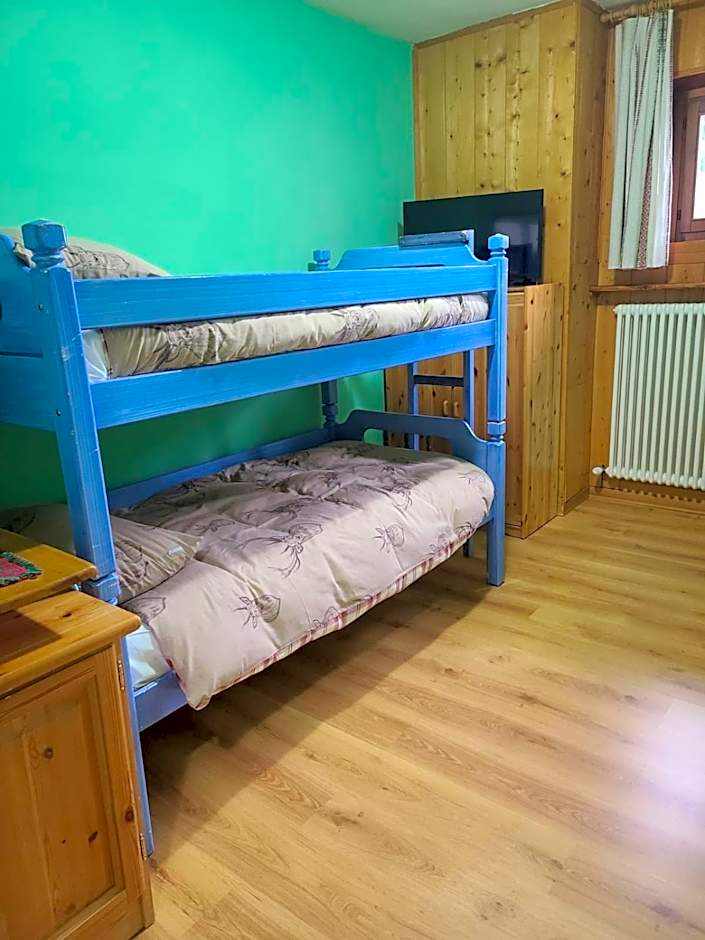 Hotel Griglieria Pizzeria Gnomo Goloso