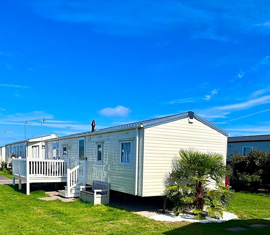 Lyons Robin Hood , Rhyl