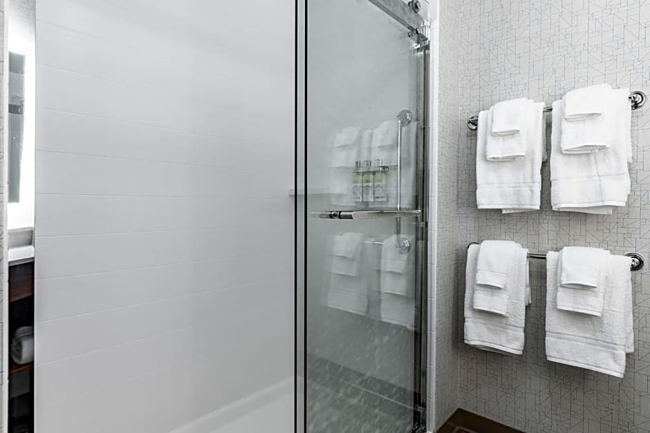 Holiday Inn Express And Suites Moundsville By IHG