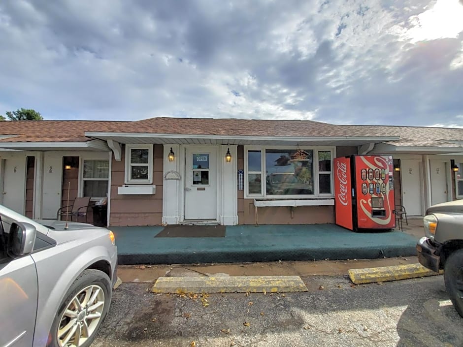 Sunset Lodge Escanaba