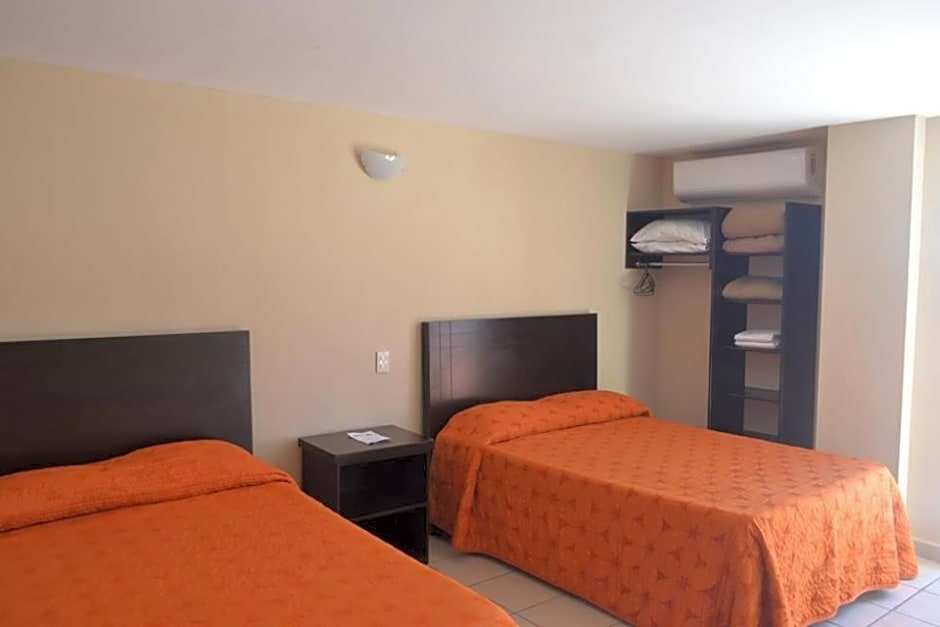 Los Jitos Hotel & Suites