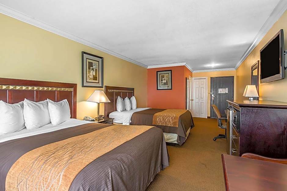 Quality Inn & Suites Bell Gardens-Los Angeles