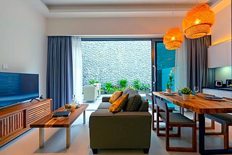 Premium Jacuzzi Suite