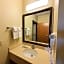 AmeriVu Inn and Suites - Waconia