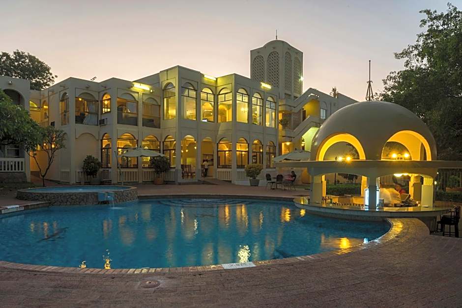 Victoria Falls Rainbow Hotel