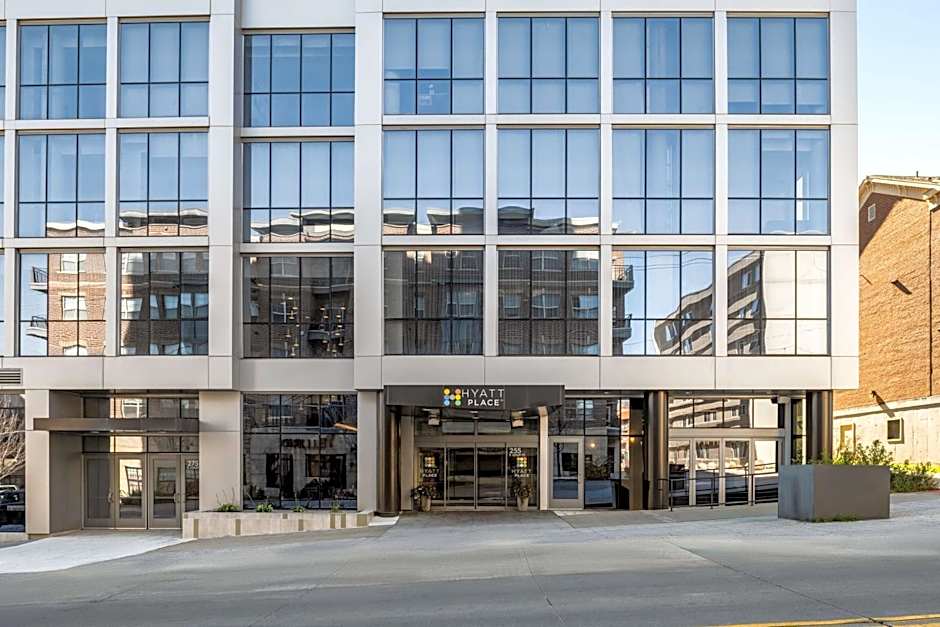 Hyatt Place Iowa City Downtown University