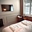 ROOMS AT THE QUAYSIDE - stylish en-suite rooms on Poole Quay all fully refurbed