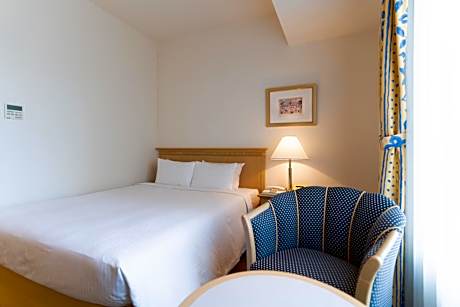 Double Room with Small Double Bed for 1Adult  -Non-Smoking