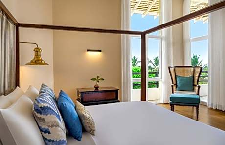 Luxury Suite with King Bed - Personal Butler service | Guaranteed Early Check-in (Mon–Thu stays) | Free Laundry (2 items per stay) | Valid for stays until 31 October 2026