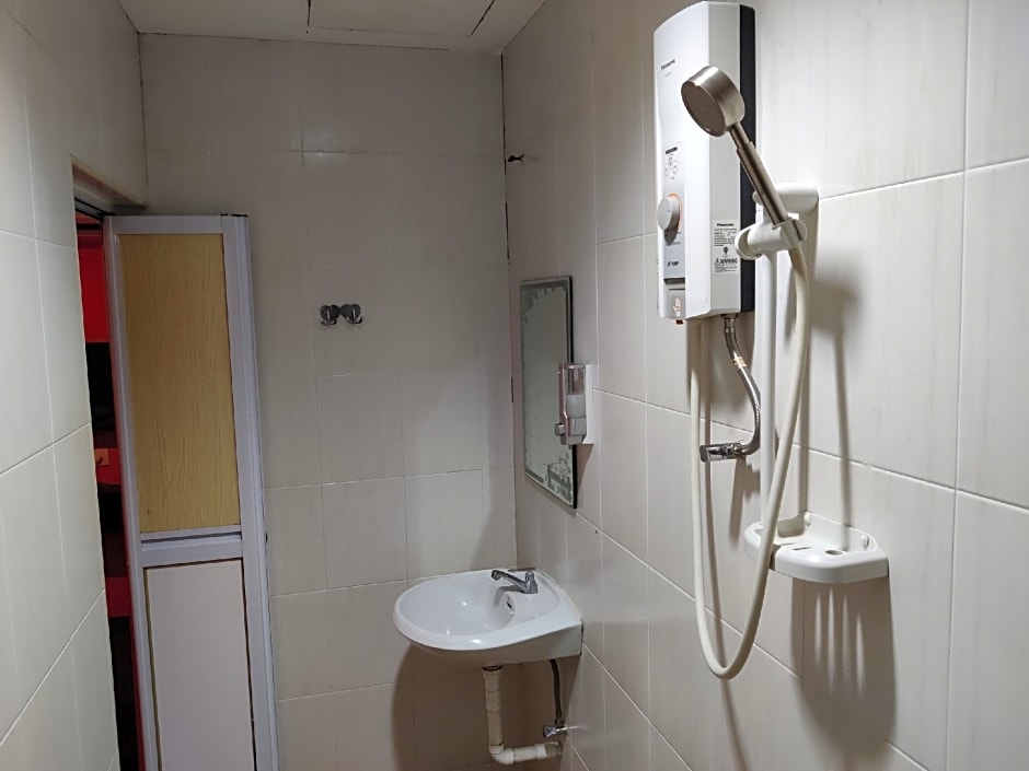 OYO 90488 Juru Hotel