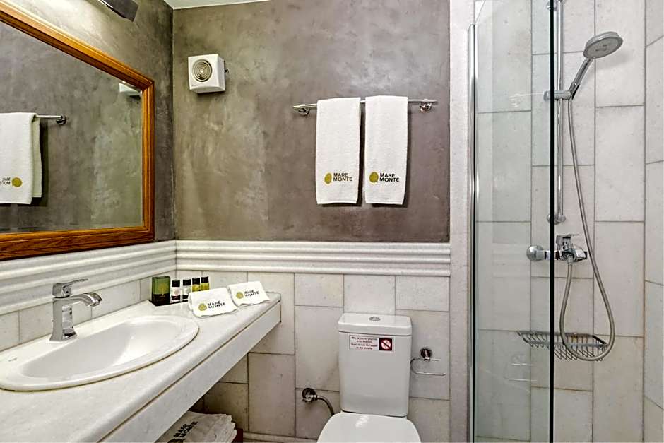 Mare Monte Luxury Suites