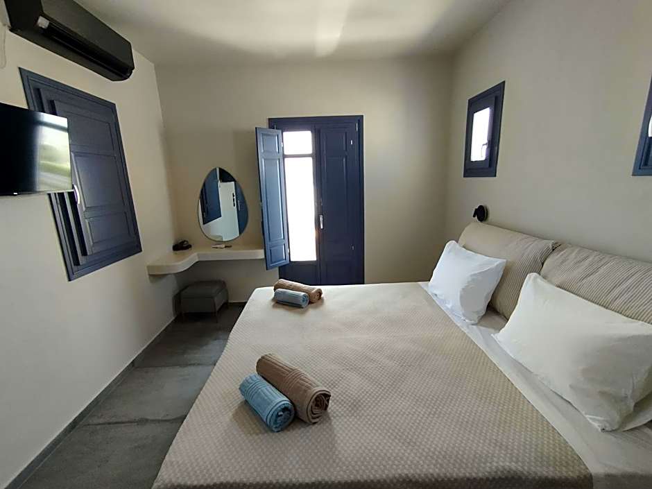 Photo 1 of 8 of 1 Double Bed or 2 Beds, Balcony