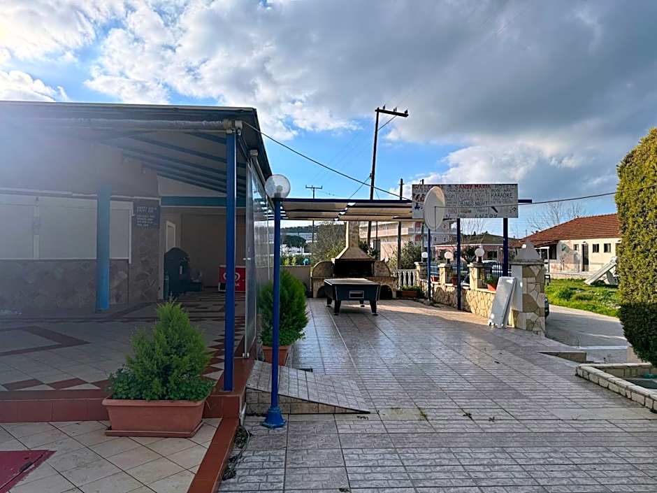 Sandy Maria studio 701