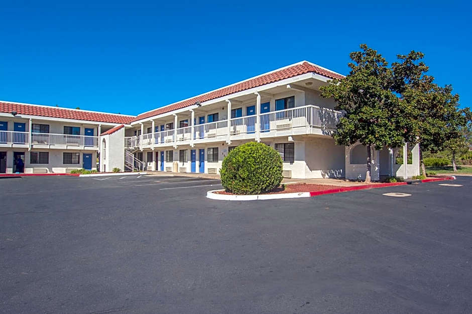 Motel 6 Redding South