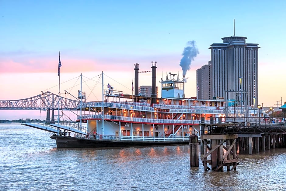 Marina Inn & Suites Chalmette-New Orleans