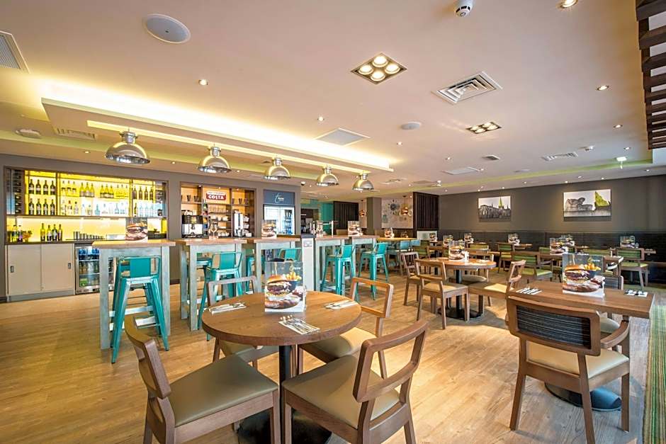 Premier Inn Lichfield City Centre