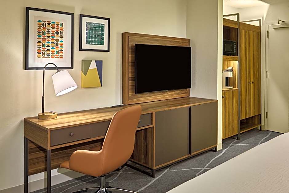 Holiday Inn Express & Suites Charleston Dwtn  West Edge By IHG