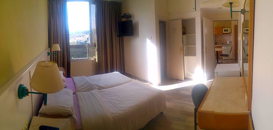 Marom Residence Romema