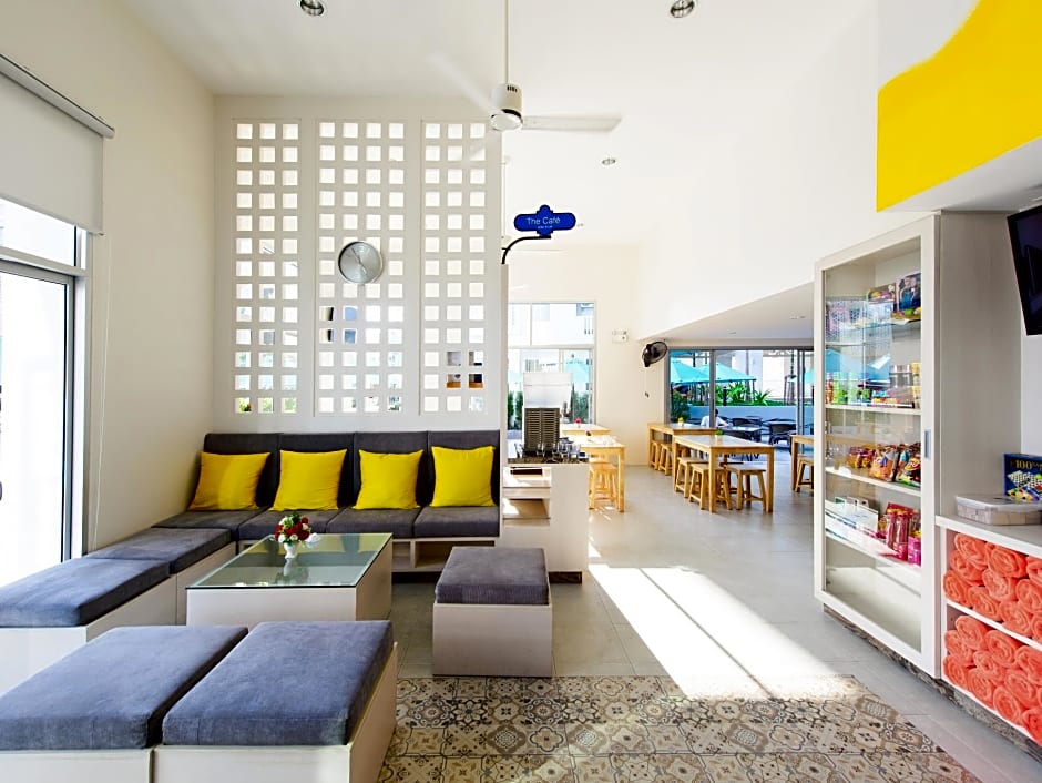 Recenta Phuket Suanluang by Deevana