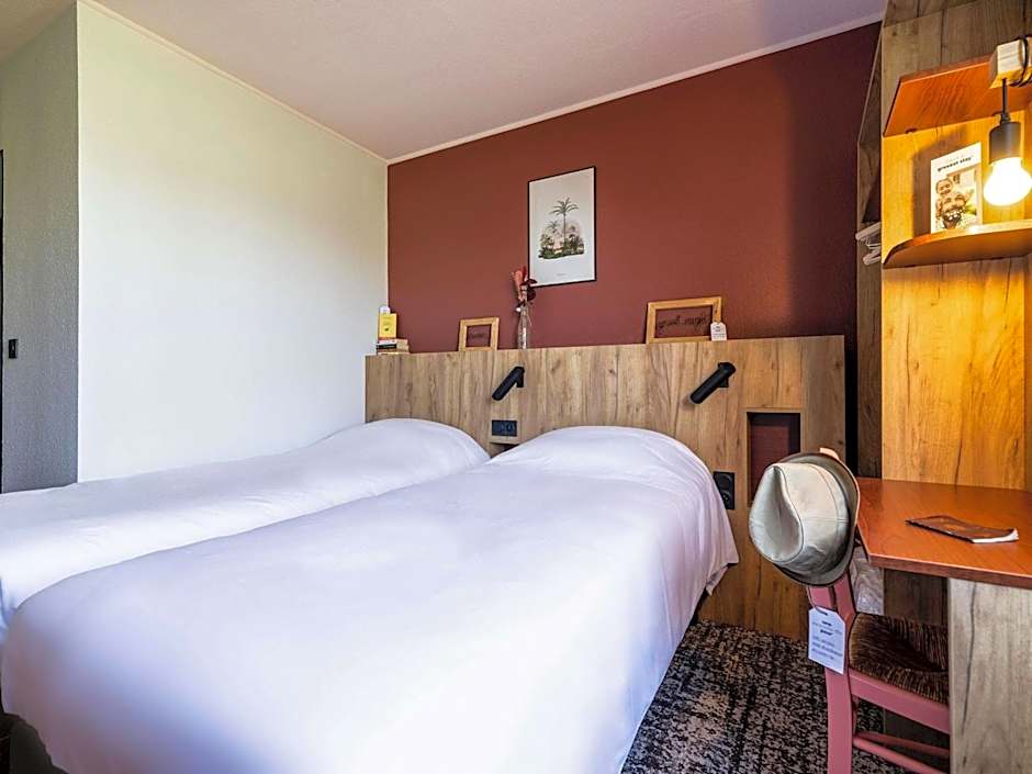 greet Hotel Castres Saix