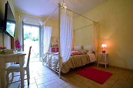 Double Room with Garden View