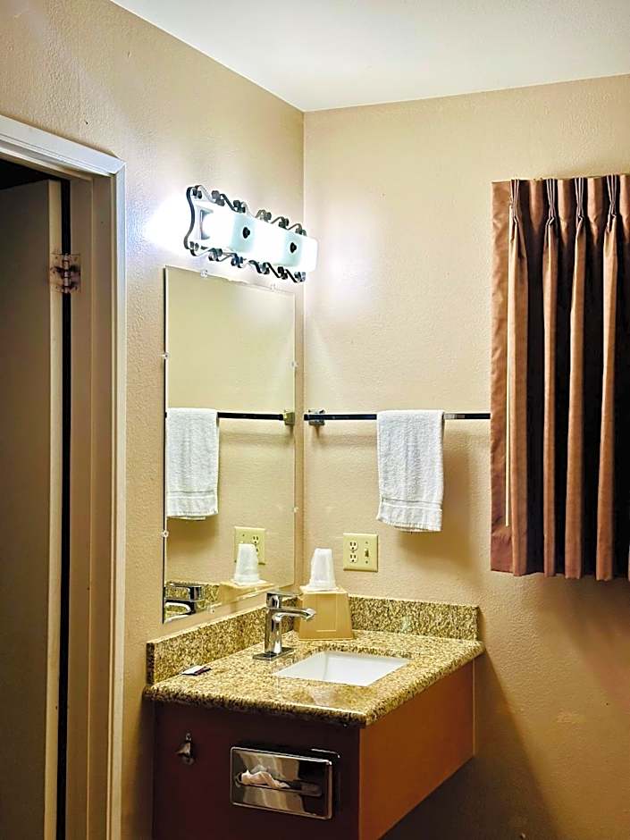 Franciscan Inn Motel